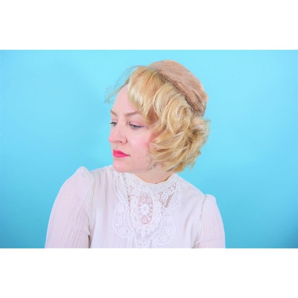 Vintage 1950s Pillbox Hat Lady Bess Fur Mauve Tan Netted Round Hat - Picture 6 of 10